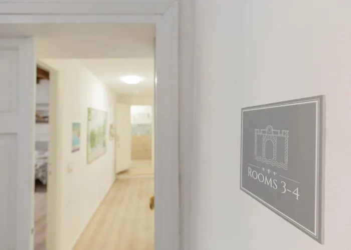 Alojamento de Acomodação e Pequeno-almoço Residenza 4*